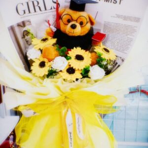 Bó 5 hoa hướng dương gấu Teddy mừng tốt nghiệp